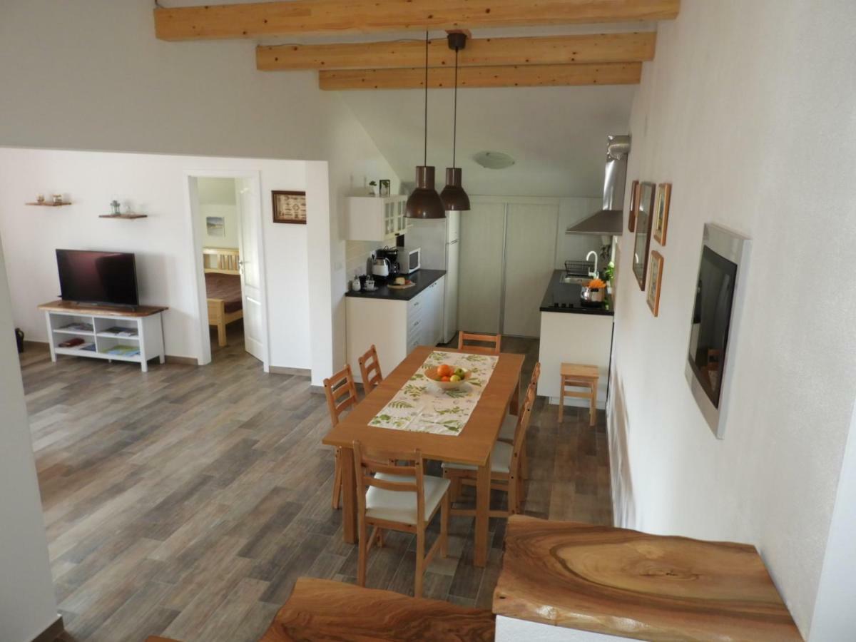Apartman Thea *